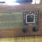 Vintage Wards Airline Radio.  Model W6 1801.  We believe this Radio to be from 1946.  Pre-owned & in excellent condition.  $125.00 obo