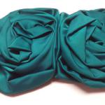 Vintage Sauve' Teal Silk Hair Bow.  Adorable.  Has 2 small hair combs and 1 large hair comb.  Pre-owned & in excellent condition.  $15.00 obo