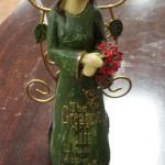 Greatest Gift Resin Angel.  Adorable Statute with adorable saying.  Measures 5" high.  Pre-owned & in excellent condition.  $17.00 obo