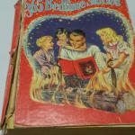 Book: 365 Bedtime Stories by Janet Robson.  This book is from 1944 Whitman Publisher.  Pre-owned & in good condition, cover falling off.  $5.00 obo